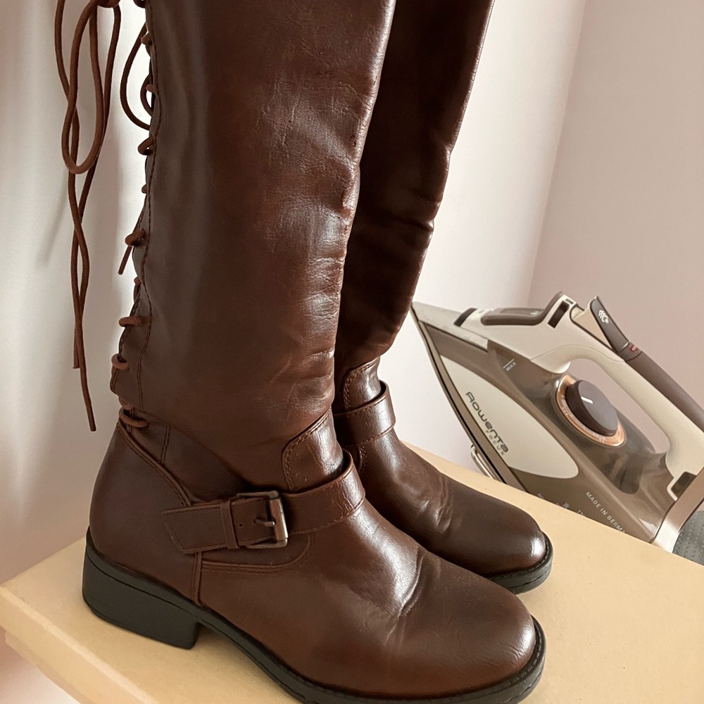 Leather zip up boots buy Sofft